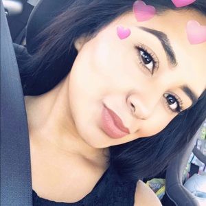 Meet your Posher, Fabiola